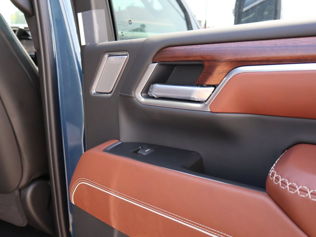 New 2026 GMC Sierra 2500 Denali Ultimate w/ Max Trailering Package AWD/4WD image 14