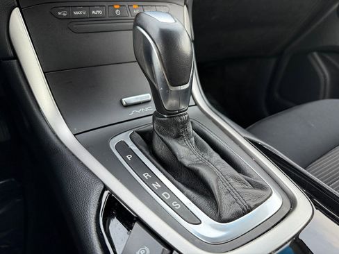 Used 2017 Ford Edge SEL image 26