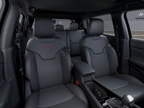 New 2026 Jeep Compass Trailhawk w/ Sun, Sound & Navigation Group image 16