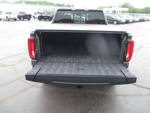 Used 2020 GMC Sierra 1500 AT4 w/ AT4 Premium Package AWD/4WD image 9
