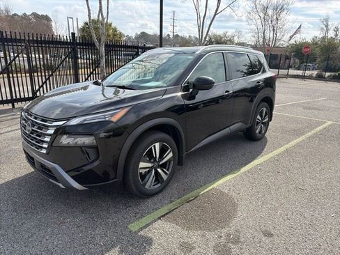 Used 2025 Nissan Rogue SL image 25