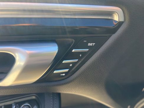 Used 2022 Porsche Macan image 49