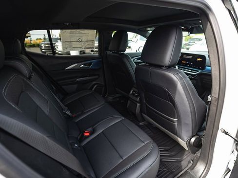 New 2026 Chevrolet Equinox EV LT w/ LPO, Blackout Package image 14