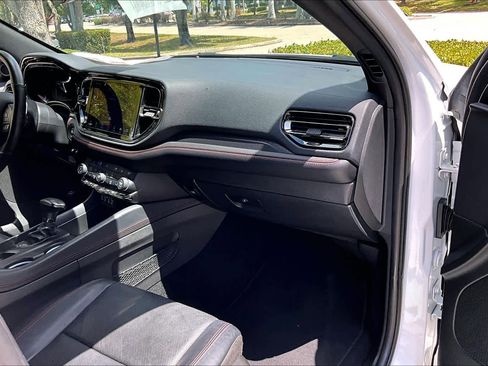 Used 2023 Dodge Durango GT AWD/4WD image 18