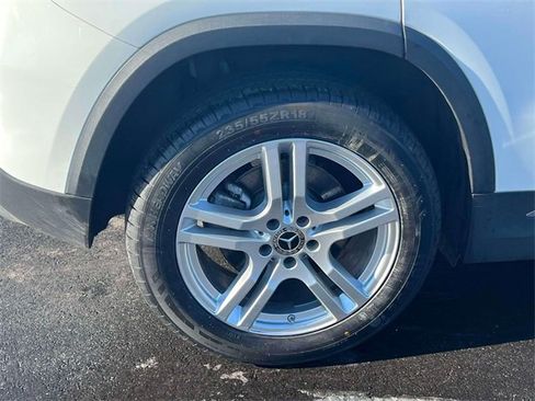 Used 2022 Mercedes-Benz GLA 250 4MATIC image 11