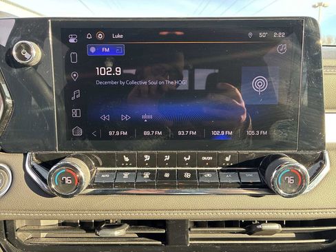 Used 2023 Chevrolet Colorado LT w/ LT Convenience Package III image 13