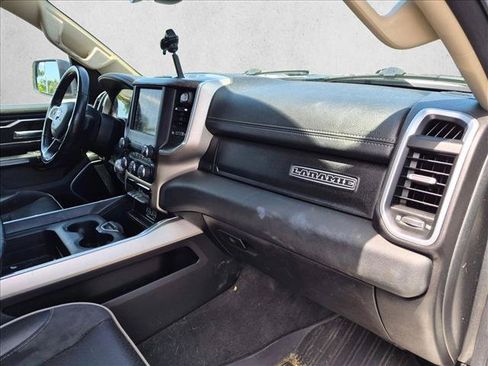 Used 2020 RAM 1500 Laramie AWD/4WD image 20