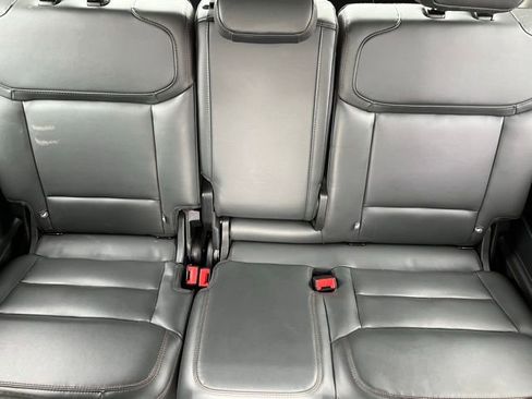 Used 2025 Ford Expedition Active AWD/4WD image 28