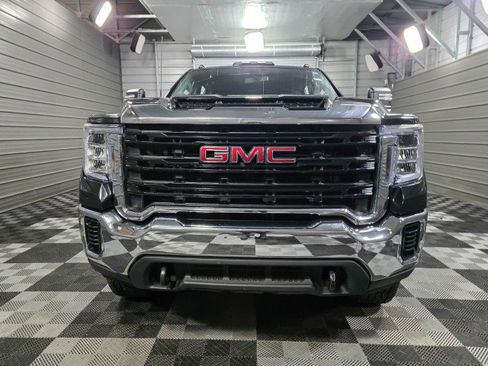 Used 2022 GMC Sierra 2500 Pro w/ Convenience Package image 3