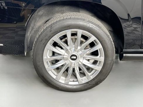 Used 2023 Cadillac Escalade ESV Premium Luxury w/ Performance Package image 41