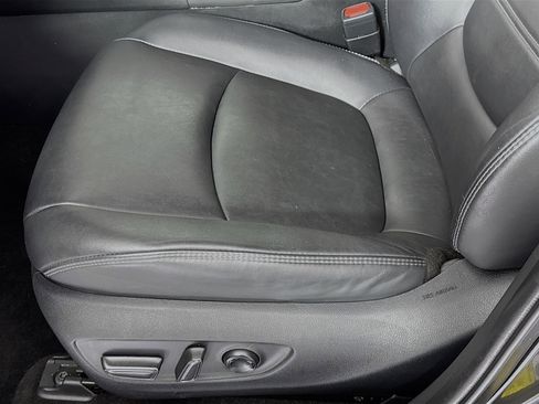 Used 2023 Toyota RAV4 XLE Premium AWD/4WD image 18