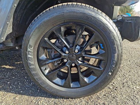 Used 2022 Jeep Wrangler Unlimited Sahara w/ Cold Weather Group image 8