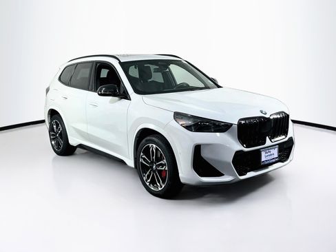 Used 2025 BMW X1 xDrive28i w/ M Sport Package AWD/4WD image 3