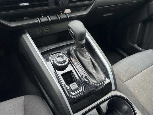 Used 2023 Chevrolet Colorado Trail Boss w/ Technology Package image 21