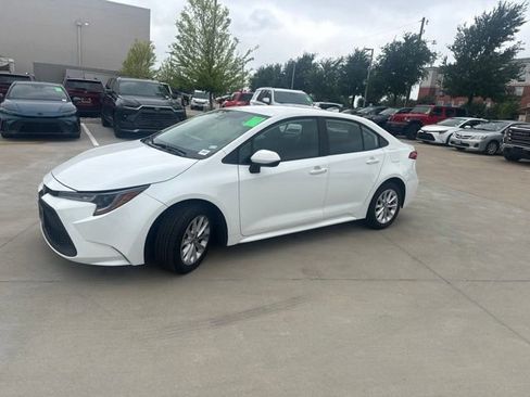 Certified 2022 Toyota Corolla LE w/ LE Convenience Package FWD image 7