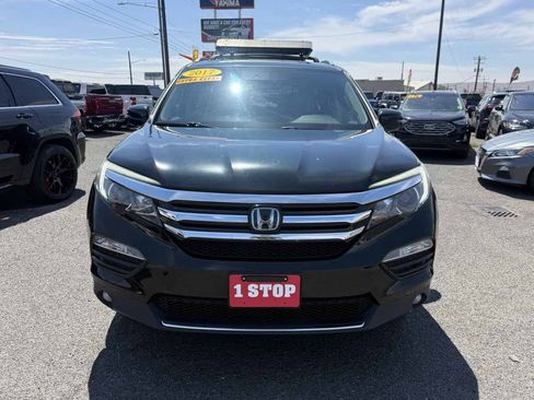 Used 2017 Honda Pilot Touring image 2
