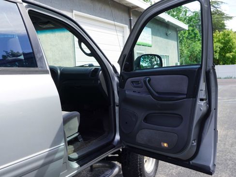 Used 2004 Toyota Tundra SR5 image 28