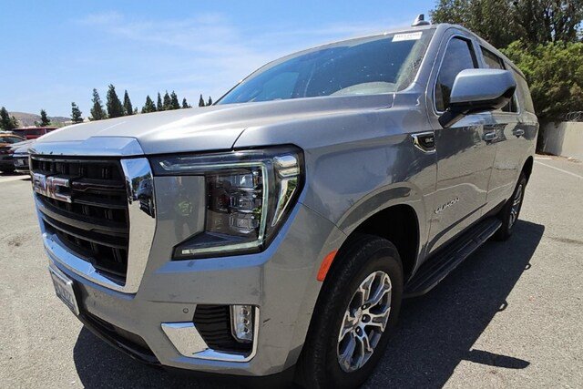 Used 2024 GMC Yukon XL SLE AWD/4WD image 3