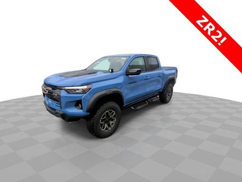 Used 2025 Chevrolet Colorado ZR2 w/ Technology Package image 4