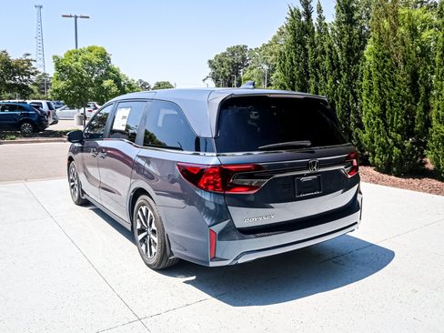 New 2026 Honda Odyssey EX-L image 8