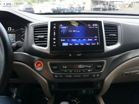 Used 2018 Honda Pilot EX-L image 38