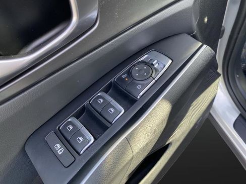 New 2026 Kia Sorento S AWD/4WD image 32