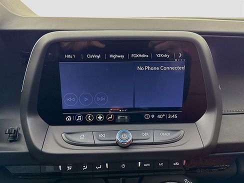 Used 2021 Chevrolet Camaro LT w/ RS Package image 17