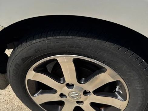 Used 2012 Nissan Sentra 2.0 SR w/ Special Edition Pkg FWD image 18