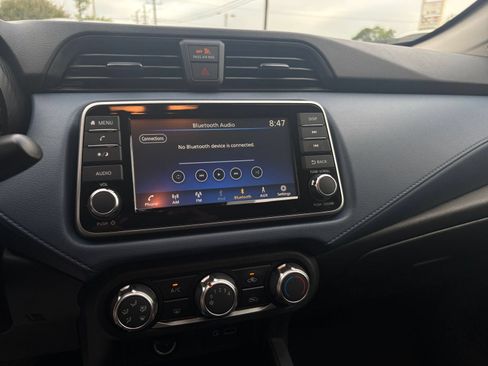 Used 2025 Nissan Versa SV FWD image 19
