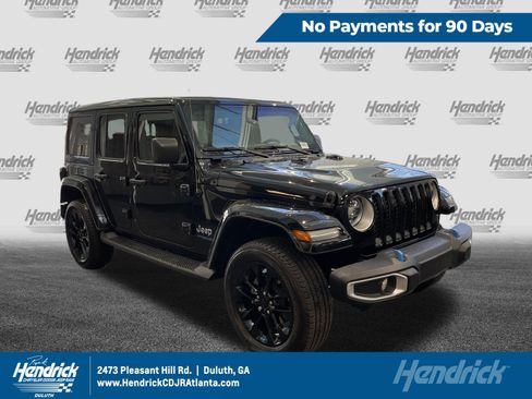 Used 2022 Jeep Wrangler Unlimited Sahara w/ Cold Weather Group AWD/4WD image 1