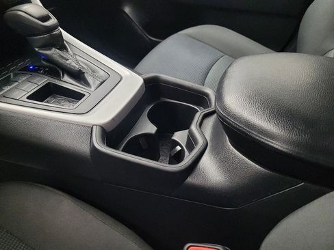Used 2021 Toyota RAV4 LE FWD image 26