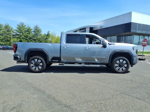 Certified 2024 GMC Sierra 2500 Denali w/ Denali Reserve Package AWD/4WD image 2