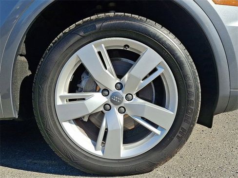 Used 2019 Audi Q5 2.0T Premium Plus w/ Premium Plus Package image 8