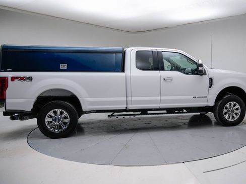 Used 2019 Ford F250 XLT w/ XLT Premium Package image 6