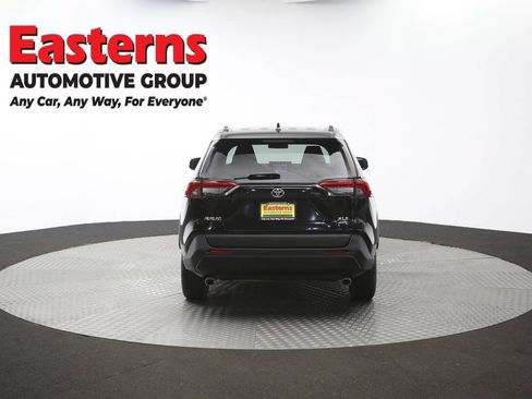 Used 2021 Toyota RAV4 XLE AWD/4WD image 35