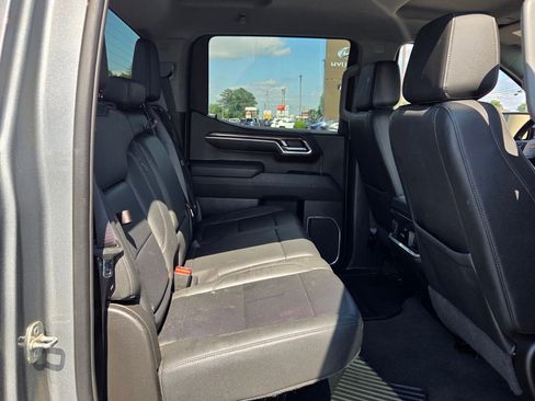 Used 2023 Chevrolet Silverado 1500 LTZ AWD/4WD image 15