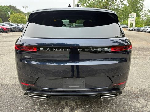New 2026 Land Rover Range Rover Sport Dynamic SE AWD/4WD image 14