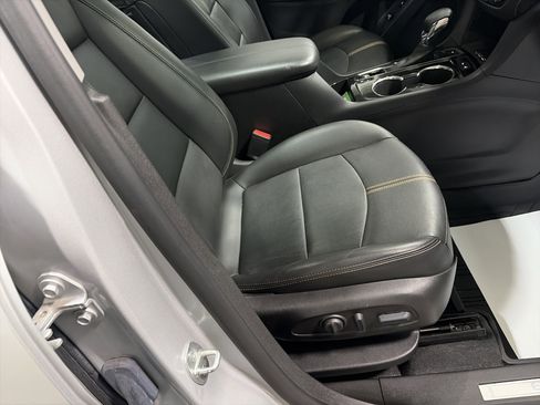 Used 2022 Chevrolet Equinox Premier AWD/4WD image 34