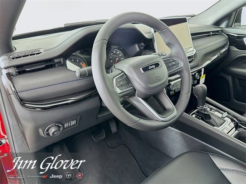 New 2026 Jeep Compass Latitude image 25