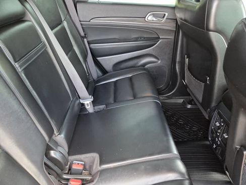 Used 2022 Jeep Grand Cherokee Limited AWD/4WD image 31