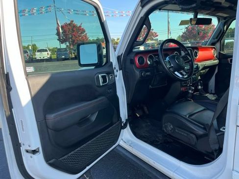 Used 2020 Jeep Gladiator Rubicon AWD/4WD image 4