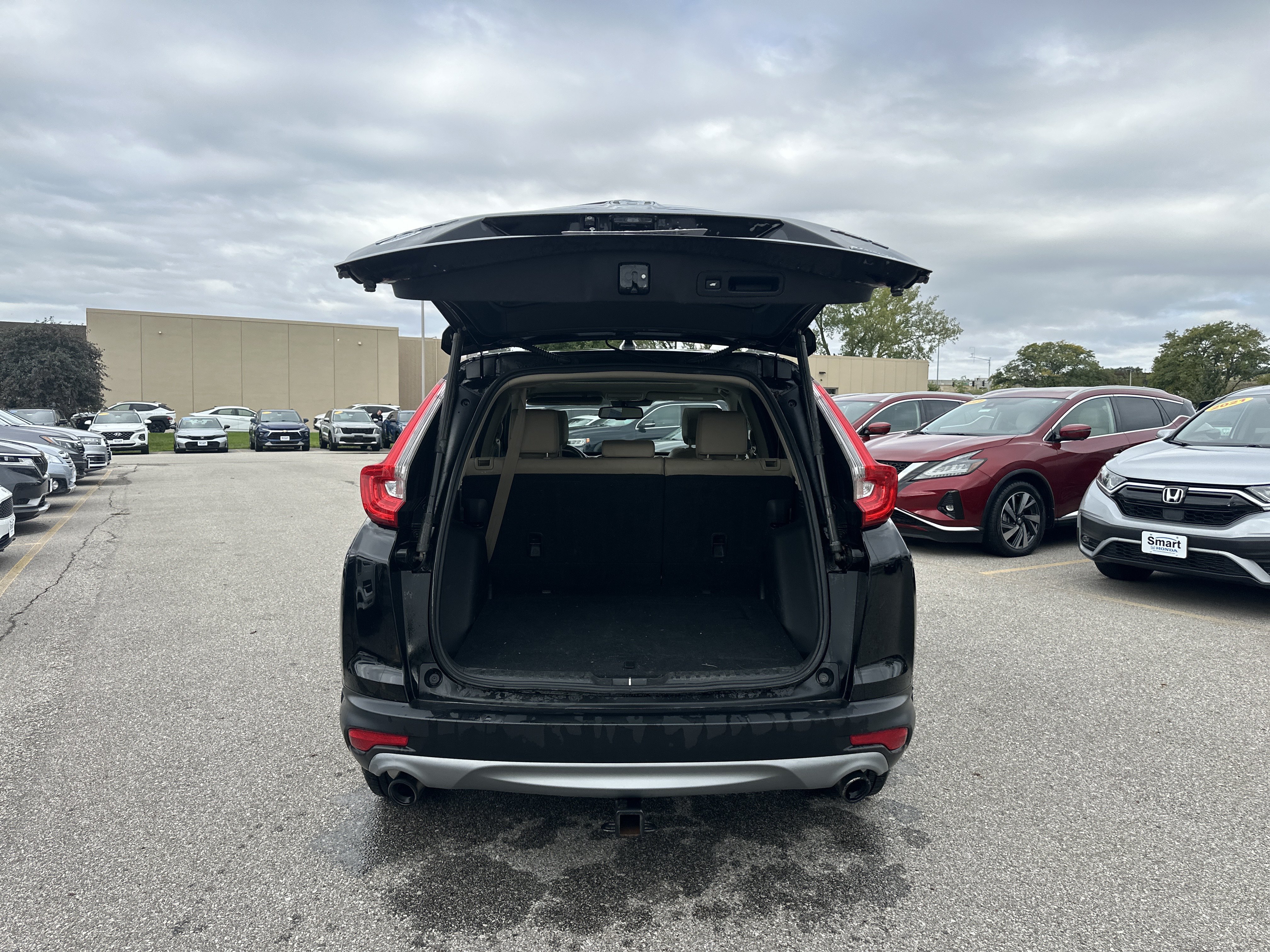 Used 2018 Honda CR-V Touring image 10