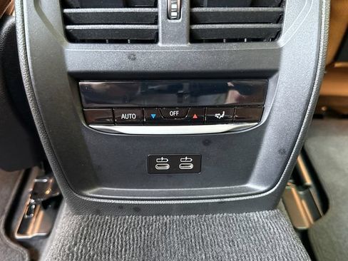 Used 2023 BMW i4 eDrive40 RWD image 25