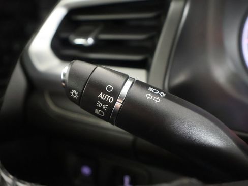 Used 2019 GMC Acadia SLE AWD/4WD image 36