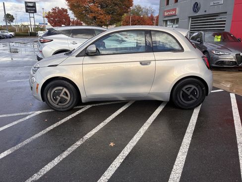 New 2025 FIAT 500 e image 6