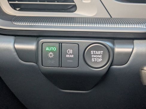 Used 2025 Porsche 911 Carrera GTS image 20