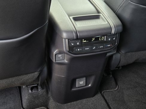Used 2026 Toyota Grand Highlander AWD Hybrid image 29