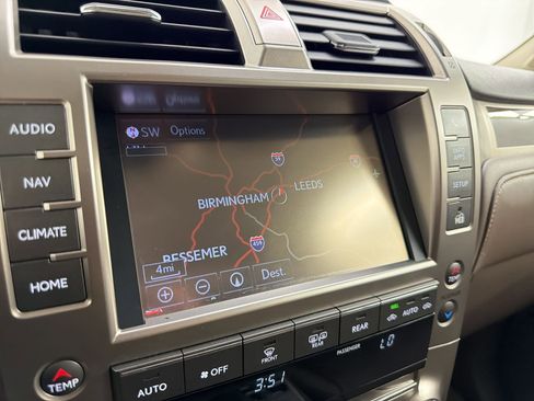 Used 2019 Lexus GX 460 Luxury AWD/4WD image 24