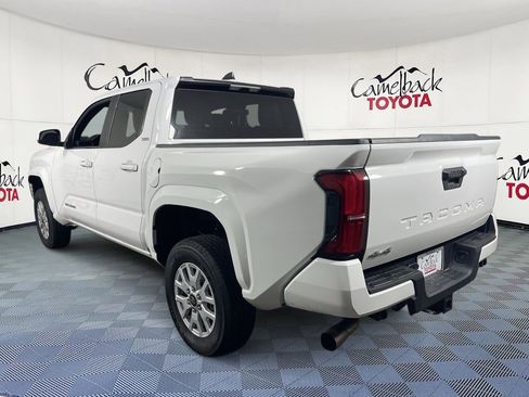 Used 2025 Toyota Tacoma SR5 image 5