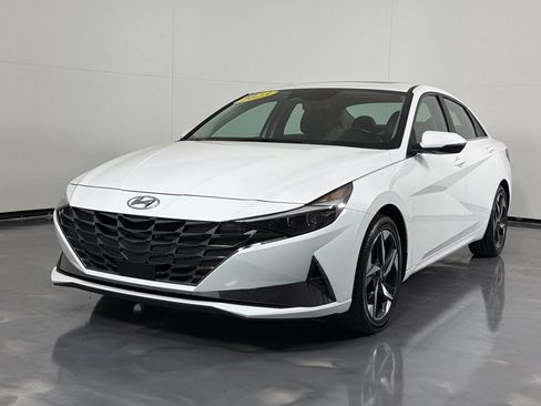 Used 2023 Hyundai Elantra Limited FWD image 10